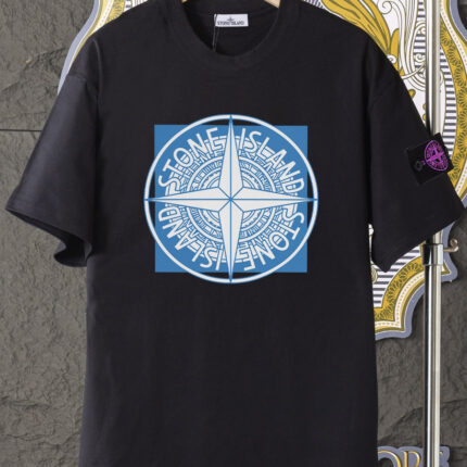 Stone Island  260gsm 100% Cotton T-shirt in a loose fit high-resolution printing