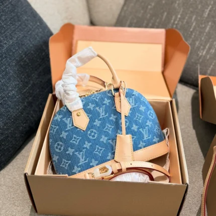 LOUIS VUITTON Alma BB(23.5×17.5cm)