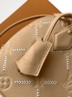 LOUIS VUITTON Alma BB(23.5 x 17.5 x 11.5 cm)