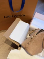 LOUIS VUITTON Alma BB (23.5x18cm)