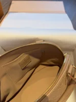 LOUIS VUITTON Alma BB (23.5x18cm)