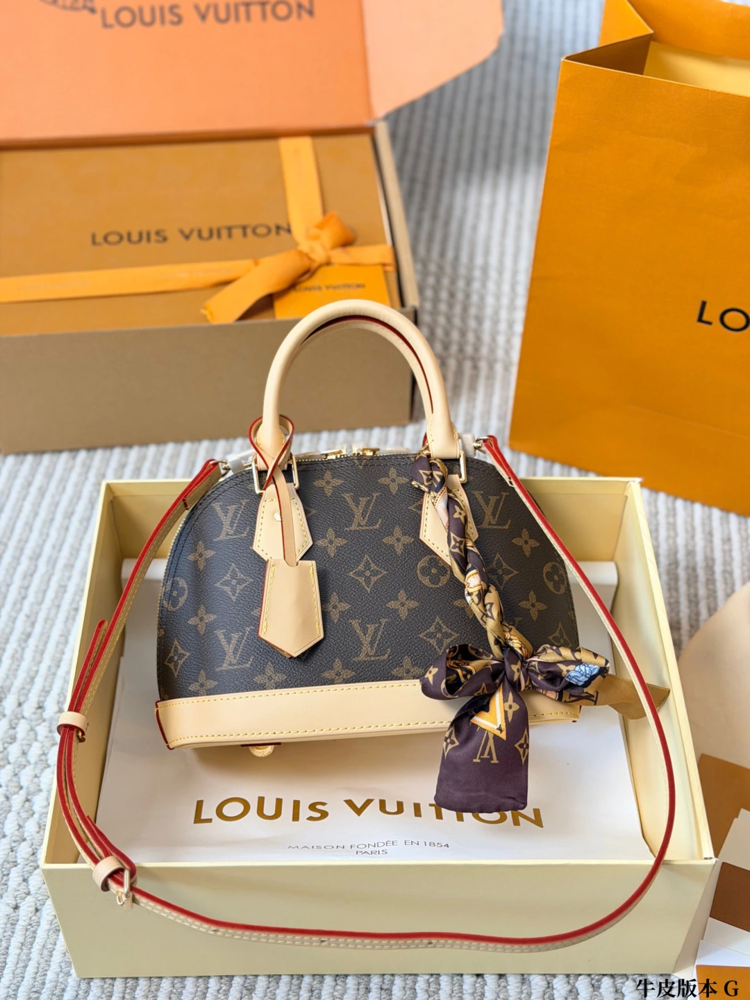 LOUIS VUITTON Alma BB(24x18cm)