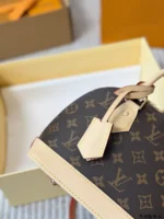 LOUIS VUITTON Alma BB(24x18cm)