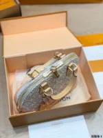 LOUIS VUITTON Alma BB (24x20cm)