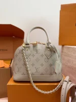 LOUIS VUITTON Alma BB (25cm)