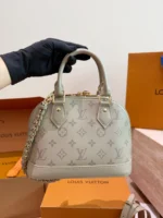 LOUIS VUITTON Alma BB (25cm)