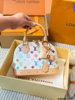 LOUIS VUITTON Alma BB (27x23cm)