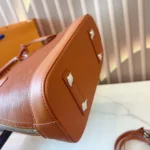 LOUIS VUITTON Alma BB (28x23cm)