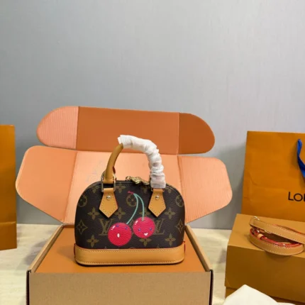 LOUIS VUITTON Alma Nano (20x14cm)