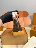 LOUIS VUITTON Alma Nano (20x14cm)