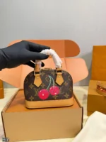LOUIS VUITTON Alma Nano (20x14cm)