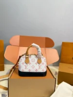 LOUIS VUITTON Alma Nano (20x15cm)