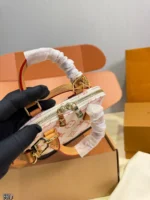 LOUIS VUITTON Alma Nano (20x15cm)