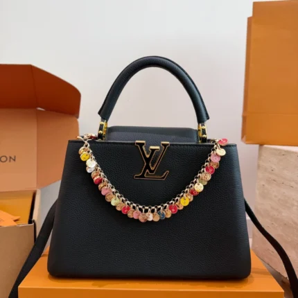LOUIS VUITTON Capucines(27x17cm)