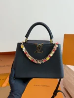 LOUIS VUITTON Capucines(27x17cm)