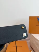 LOUIS VUITTON Capucines(27x17cm)