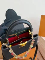 LOUIS VUITTON Capucines(27x17cm)