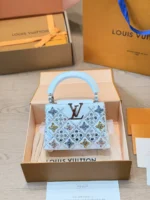 LOUIS VUITTON Capucines(27x18cm)( 20 x13cm)