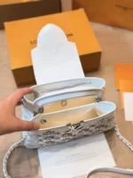 LOUIS VUITTON Capucines(27x18cm)( 20 x13cm)