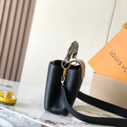 LOUIS VUITTON Capucines(27x18x9CM)