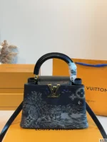 LOUIS VUITTON Capucines(27x9x18cm)