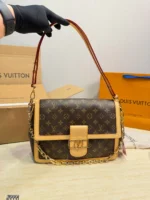 LOUIS VUITTON Dauphine (30x10x23cm)