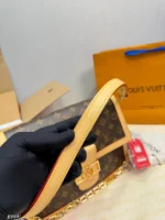 LOUIS VUITTON Dauphine (30x10x23cm)