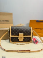 LOUIS VUITTON Dauphine (30x10x23cm)