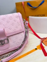 LOUIS VUITTON Dauphine (39x22cm)