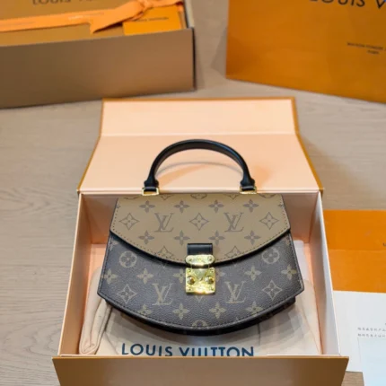 LOUIS VUITTON Dauphine MM(23x16cm)