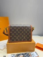 LOUIS VUITTON Dauphine MM (25x18cm)