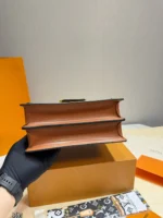 LOUIS VUITTON Dauphine MM (25x18cm)