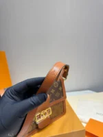 LOUIS VUITTON Dauphine MM (25x18cm)