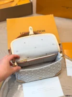 LOUIS VUITTON Dauphine MM (27cm)
