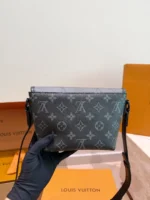 LOUIS VUITTON District(15cm)