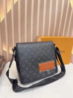 LOUIS VUITTON District(25x20cm)-1