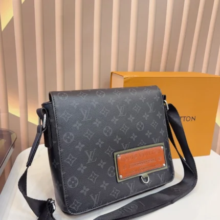 LOUIS VUITTON District(25x20cm)-1