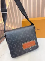 LOUIS VUITTON District(25x20cm)-1
