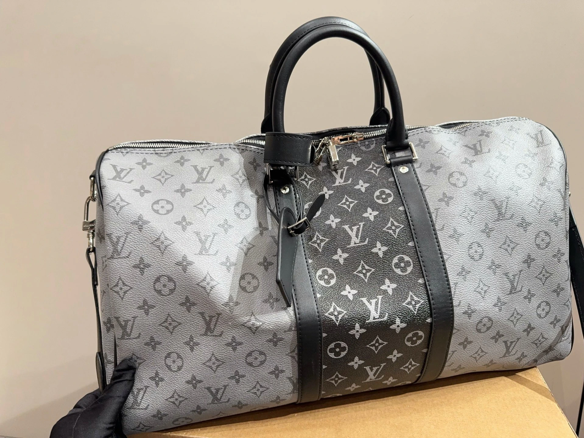 LOUIS VUITTON Keepall(47x40cm)-1