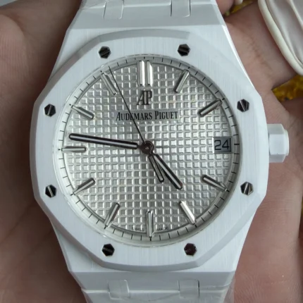 ZF Factory，4302 Royal Oak 15500-139g（41mm）