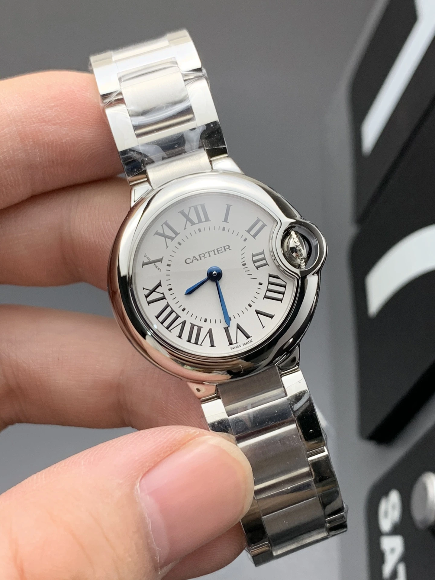 V6 Factory, BALLON BLEU（28mm）