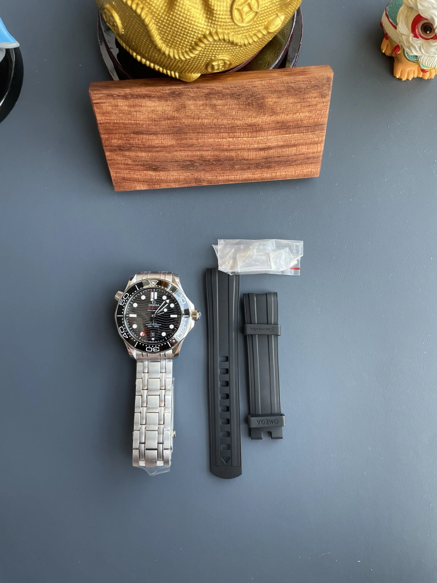VS Factory, 8800 Seamaster 300-107g（42mm）