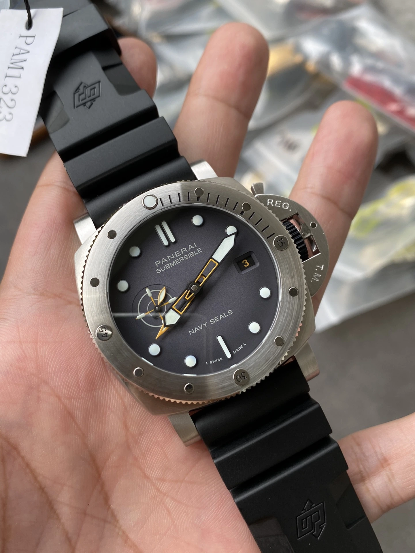 VS Factory, PAM1323（44mm）