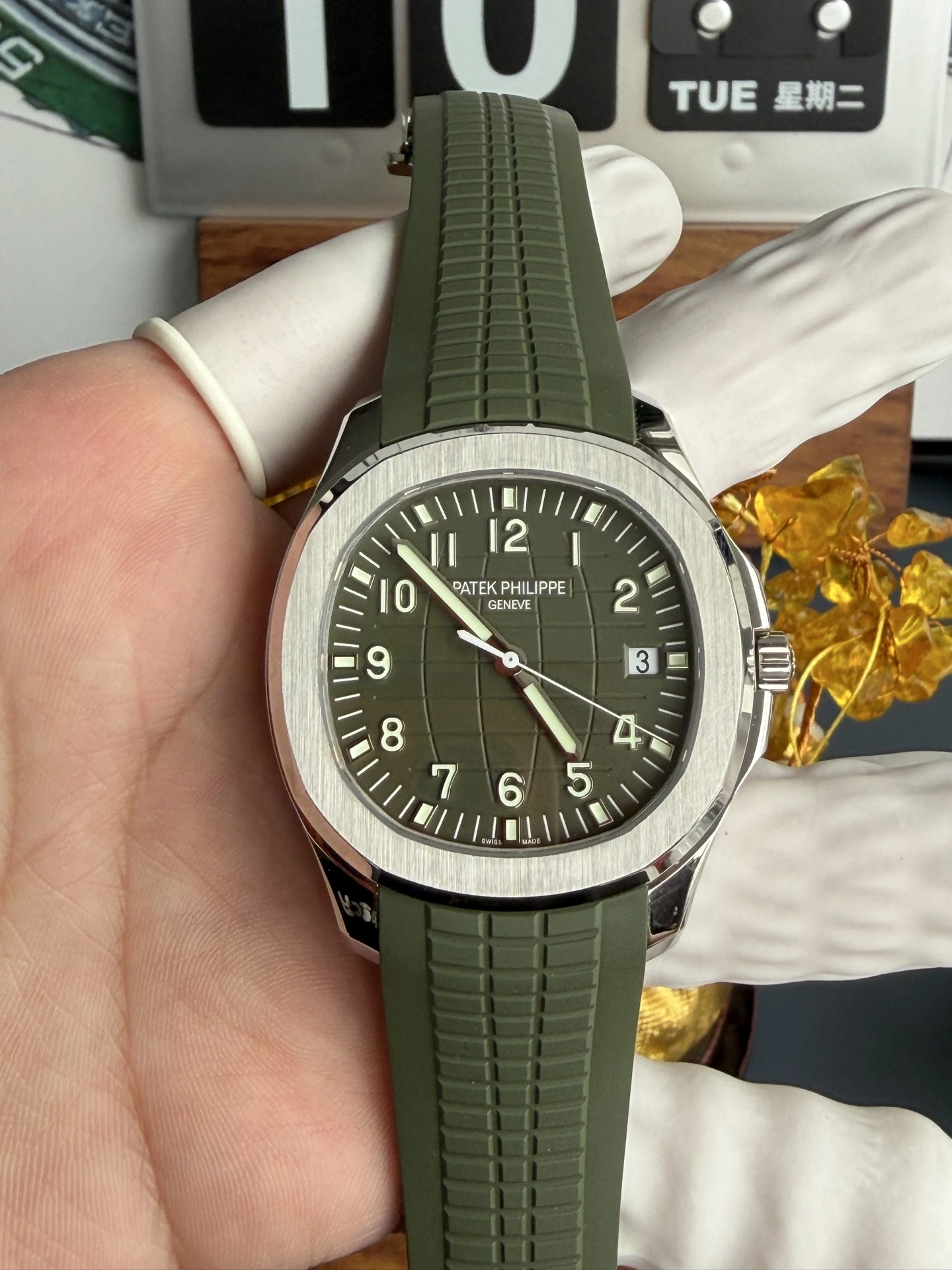 DDF Factory，330 Aquanaut 5168-120g（42.2mm）