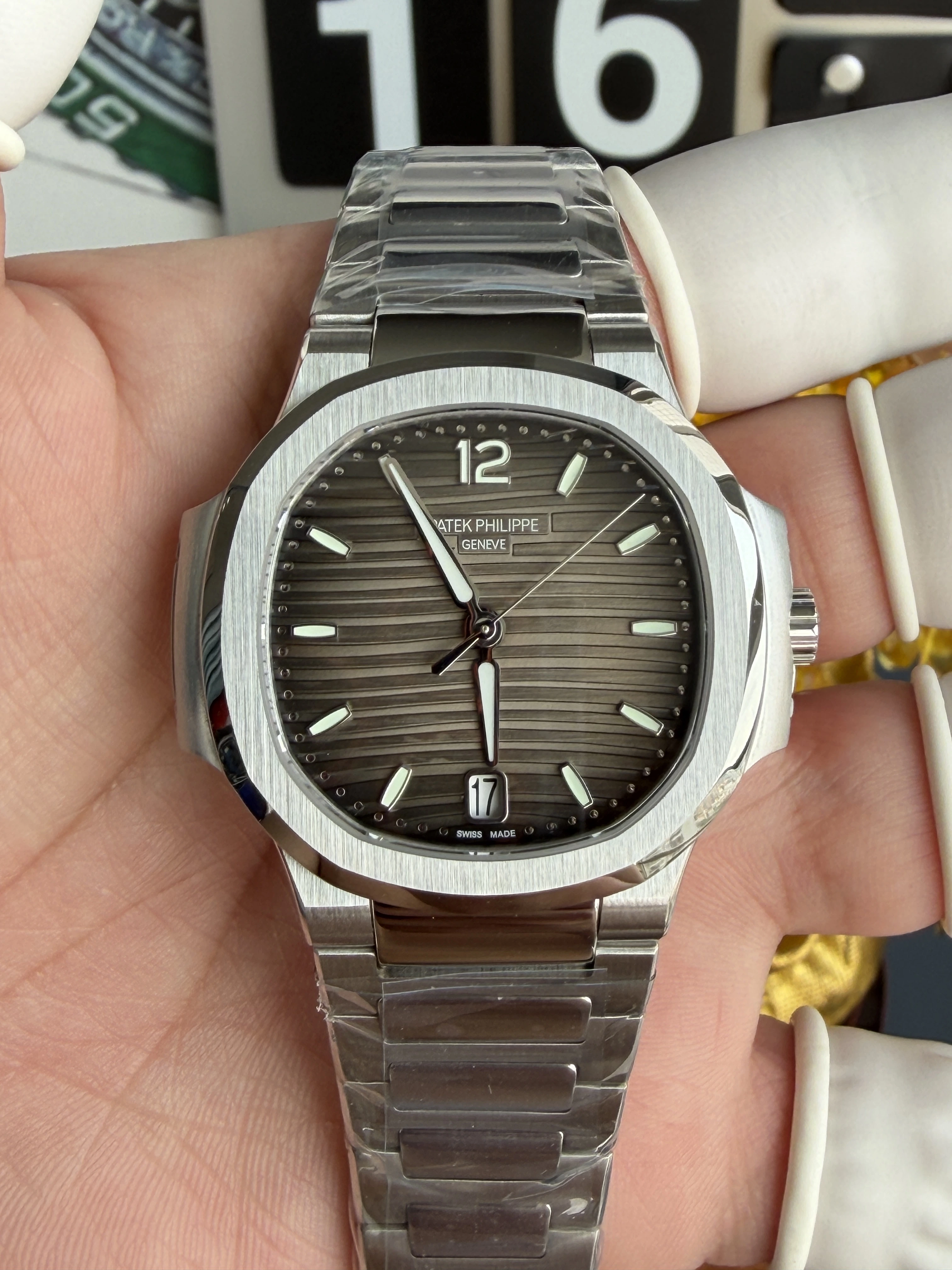 DDS Factory，324 Nautilus 7118-101g（Women's 35.2mm）