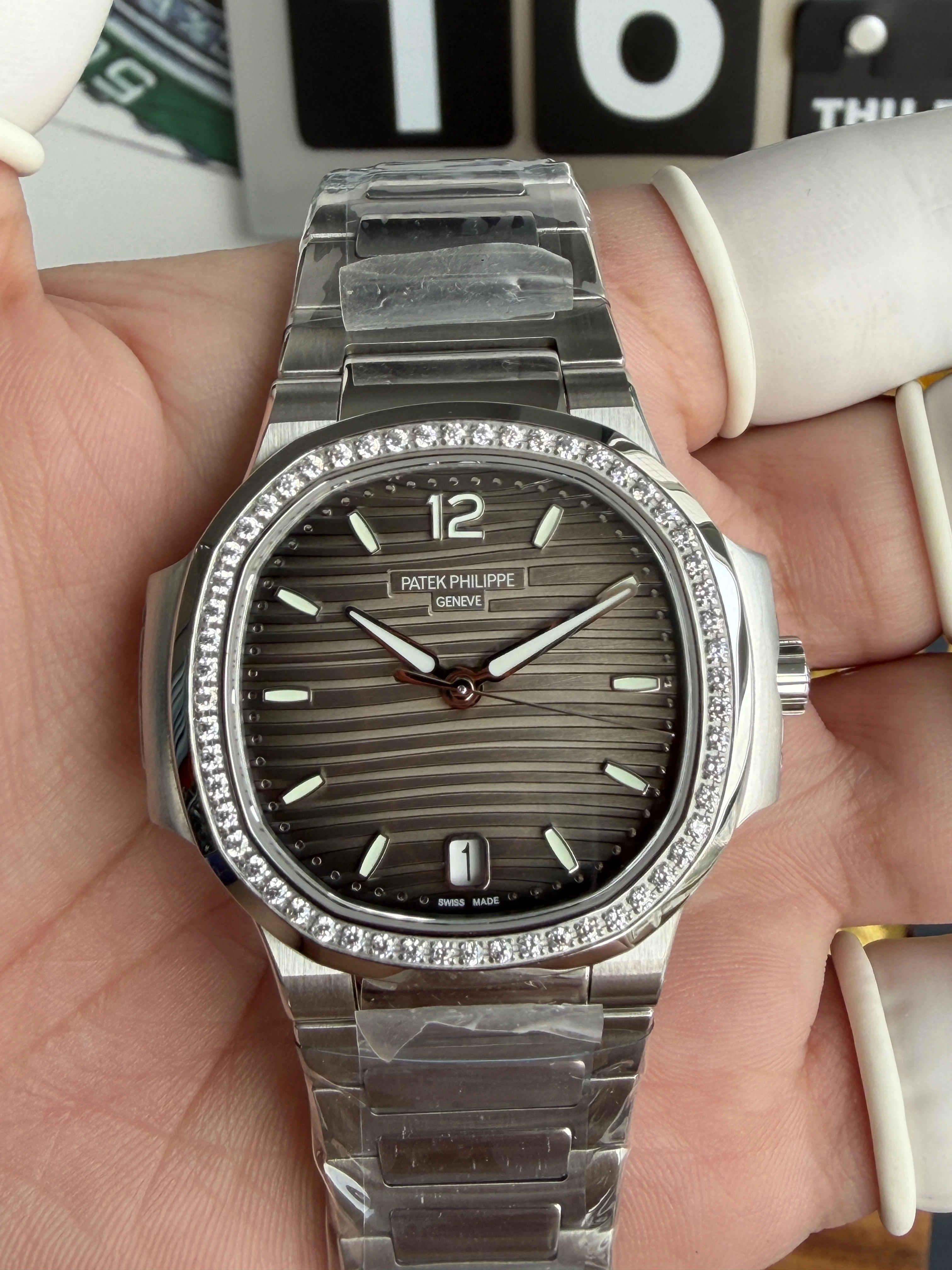 DDS Factory，324 Nautilus 7118-101g（Women's 35.2mm）