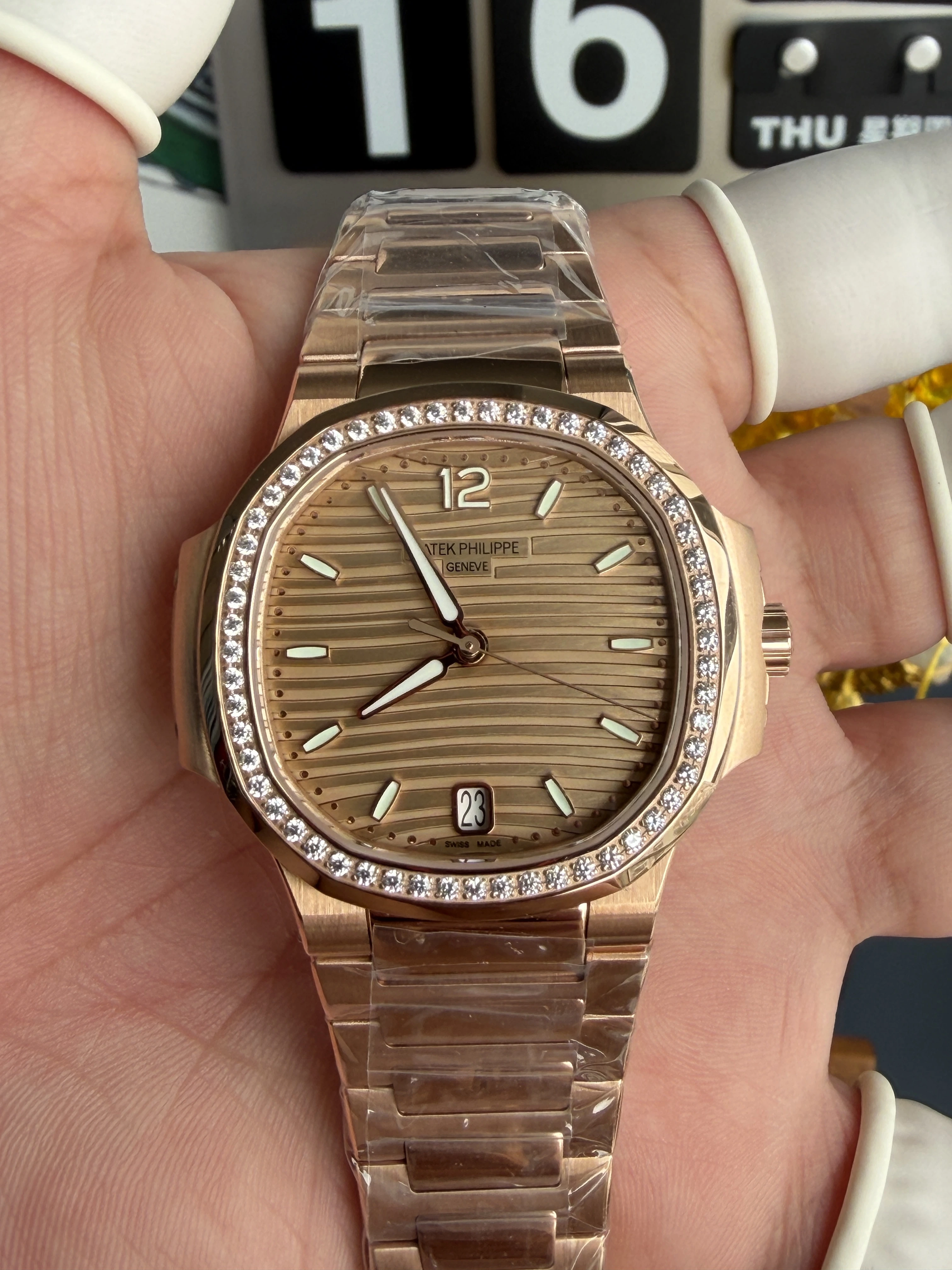 DDS Factory，324 Nautilus 7118-101g（Women's 35.2mm）